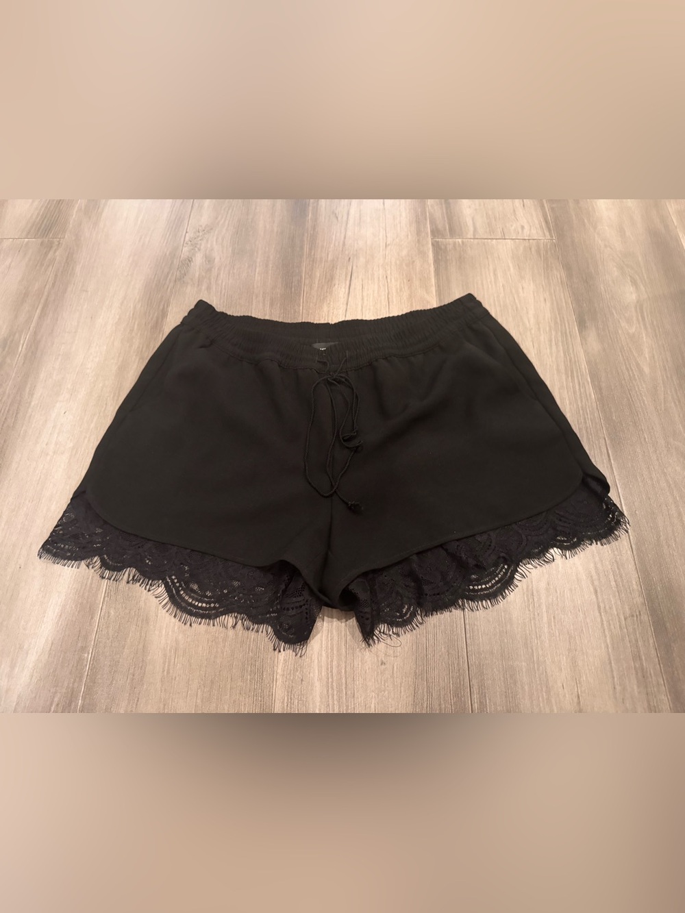 MNG MANGO Black Lace Trim Shorts size Small